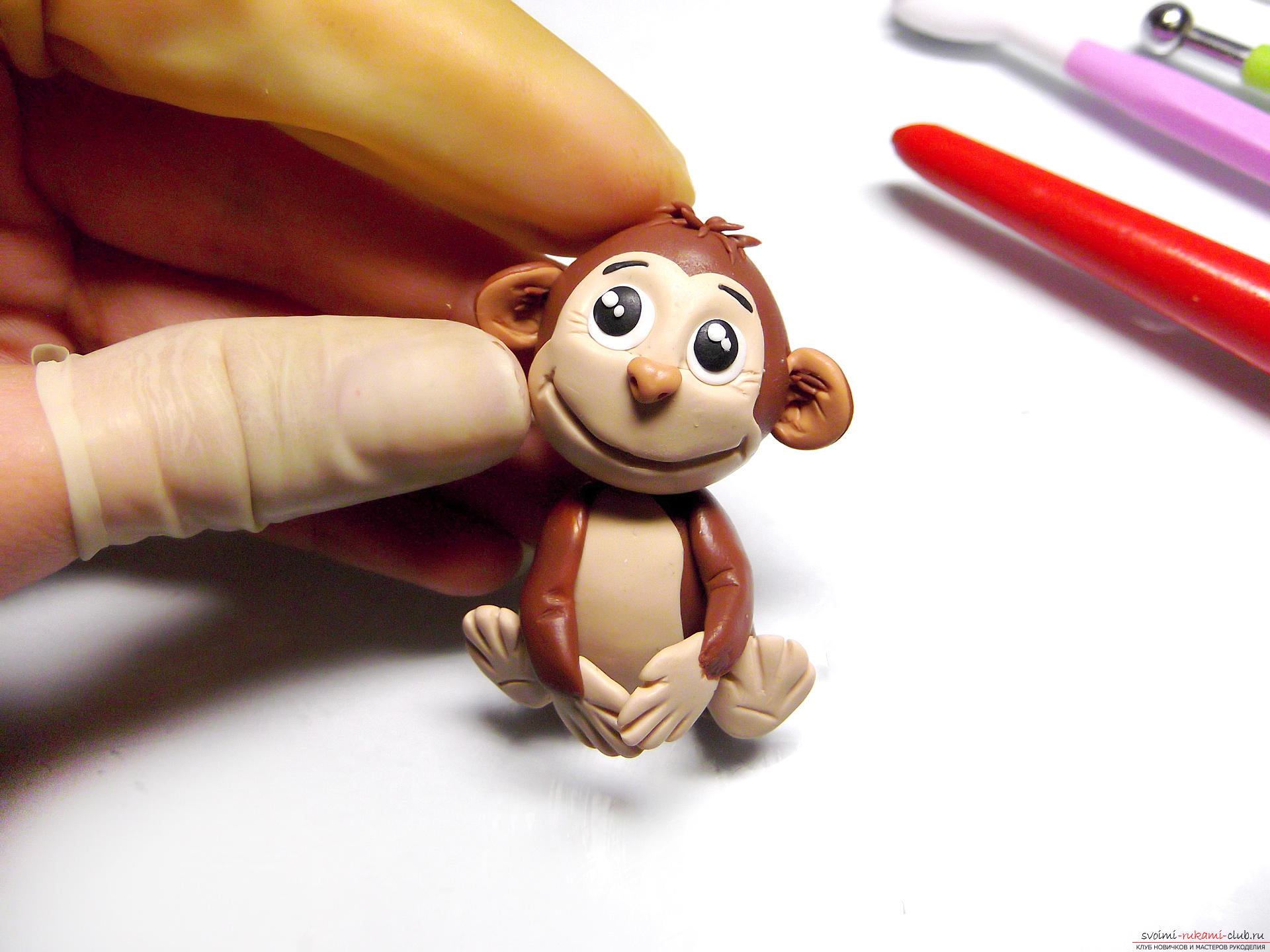 Рамка для фото с обезьянкой, созданной своими руками из полимерной глины, очень актуальна в преддверии 2016 года.. Фото №18